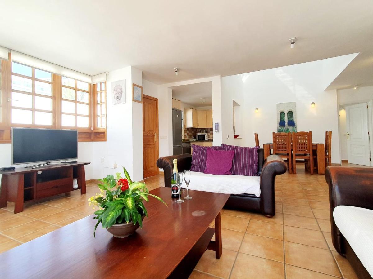 הוילה אדחה Casa Aries מראה חיצוני תמונה